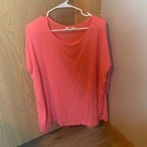 Piko brand shirt size small runs big